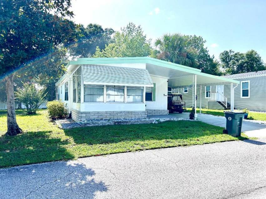 Ocala, FL Mobile Home for Sale located at 3150 Ne 36th Ave The Villas Of Spanish Oaks